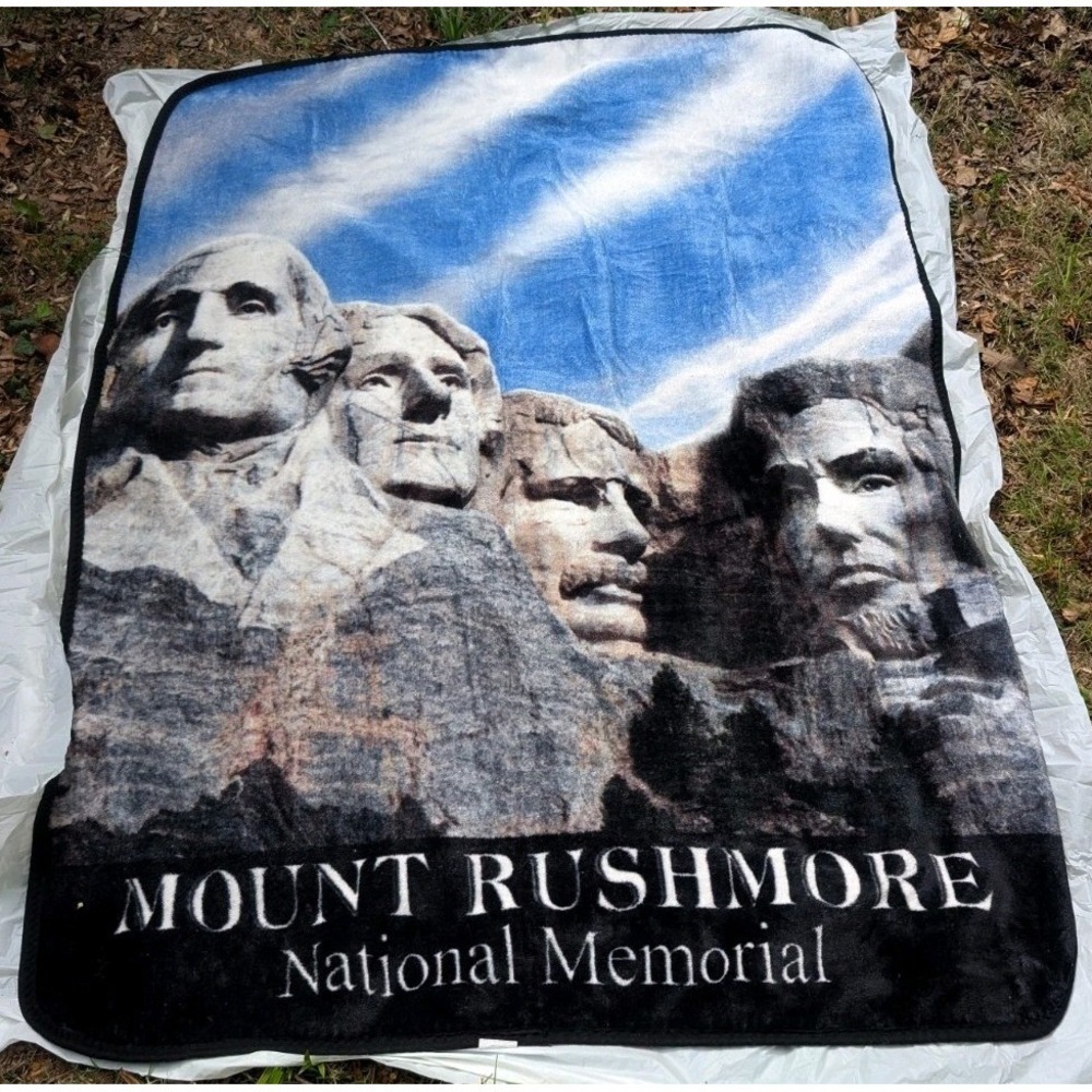 Earth Ragz Mt Rushmore National Memorial Fleece Throw Blanket 66"x48"
